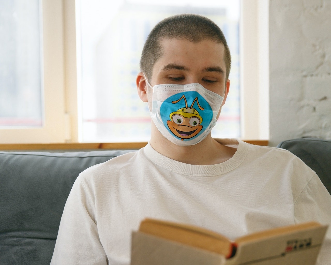 Disposable Face Mask with Vruminga Design (50 pieces in 1 Pack)